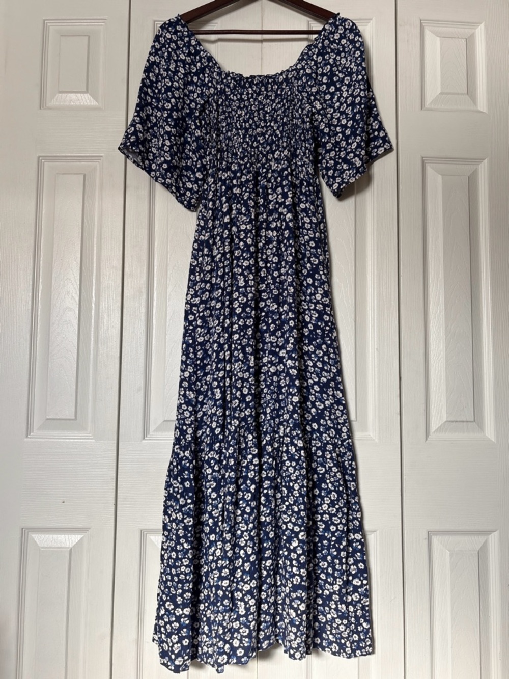 NWT Saltwater Luxe Blue & White Baltic Floral Tiered Skirt Maxi Dress Size Small - Picture 3 of 10
